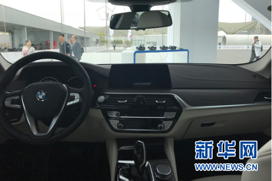 BMW 5ϵ,ʽτ(dng)Уͣ܇(ch)